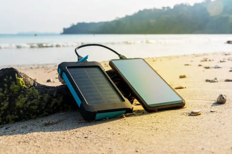 What You Need To Know About Solar Phone Chargers
